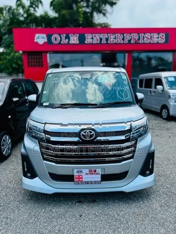 Toyota Roomy Custom G 2024