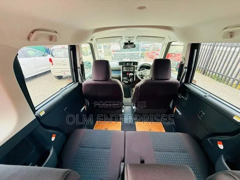 Toyota Roomy Custom G 2024