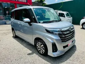 Toyota Roomy Custom G 2024