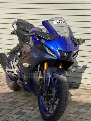 Yamaha R15 V4 2025