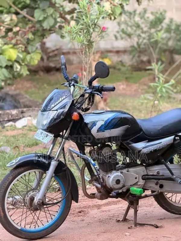 Bajaj CT100 2012