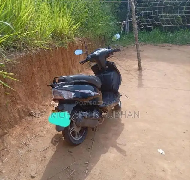 TVS Wego Scooter 2012