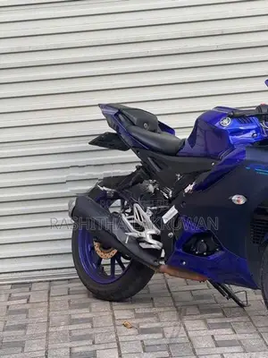 Yamaha R15 V4 2025