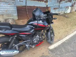 Bajaj Pulsar 180 2010