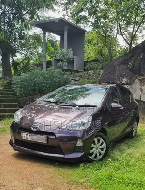 Toyota Aqua S Limited 2014