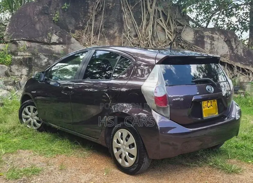 Toyota Aqua S Limited 2014