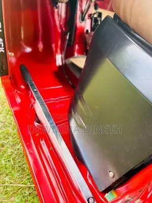 Bajaj RE 2018