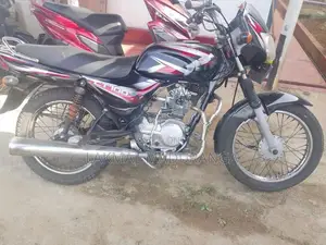 Bajaj CT100 2016