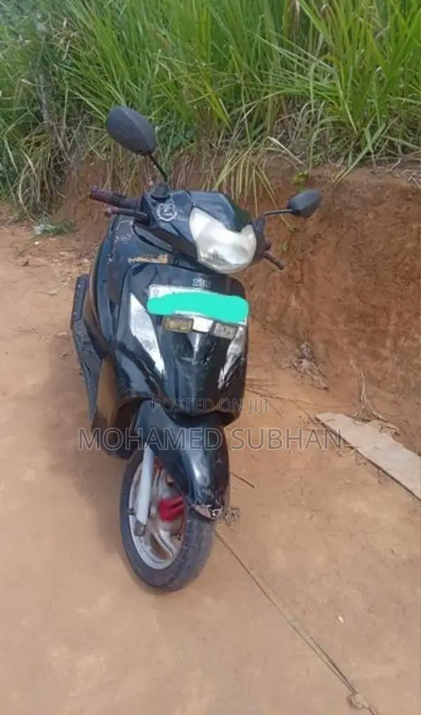 TVS Wego Scooter 2012