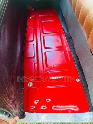Bajaj RE 2018