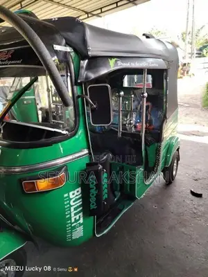 Bajaj RE 2 Storke 2005