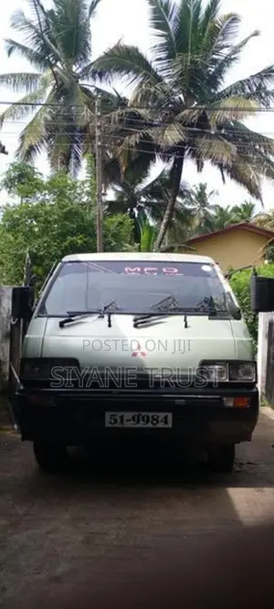 Mitsubishi Delica 1987