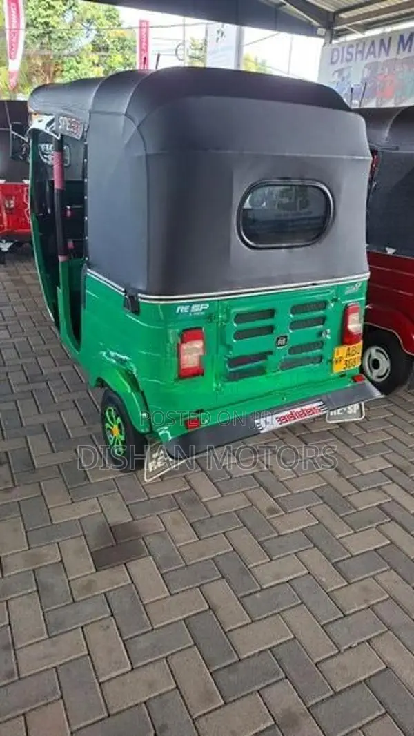 Bajaj RE 4 Stroke 2019