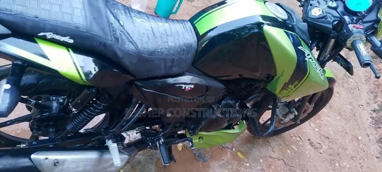 TVS Apache 2016