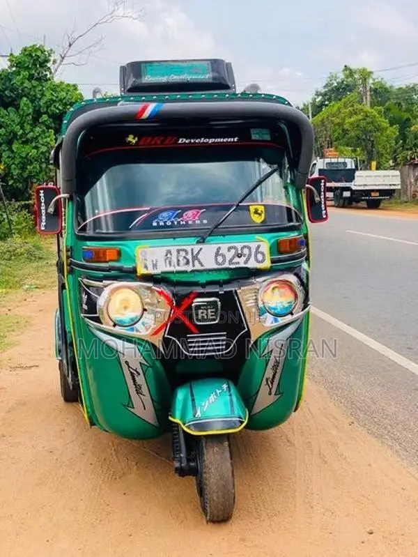 Bajaj RE Three Wheeler 2016