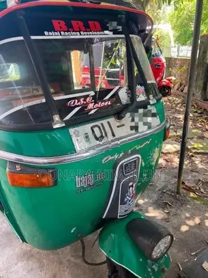 Bajaj RE 2009