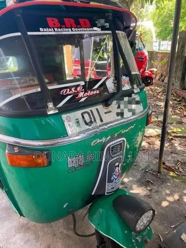 Bajaj RE 2009