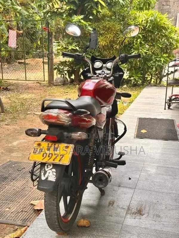 Bajaj Discover 2010