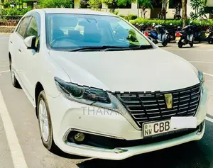 Toyota Premio 2018