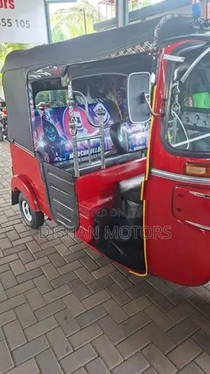 Bajaj RE 4 Stroke 2015