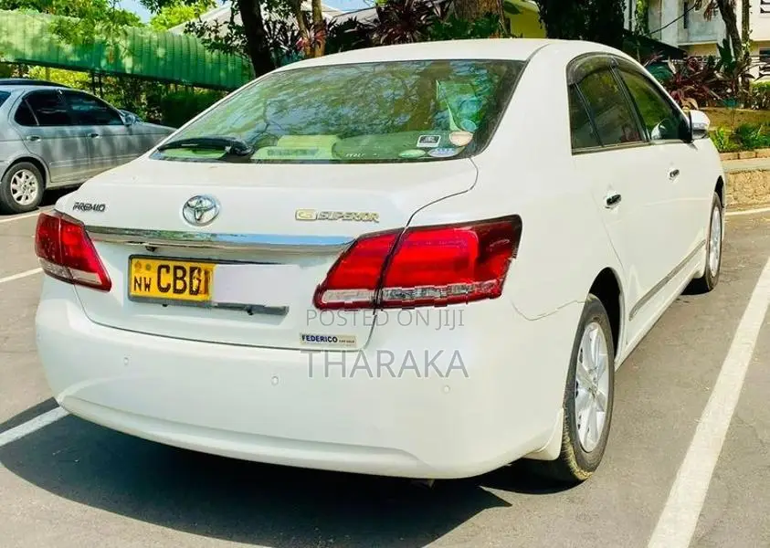 Toyota Premio 2018