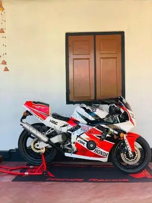 Honda CBR 250RR 2010