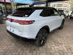 Honda Vezel Z Play 2025