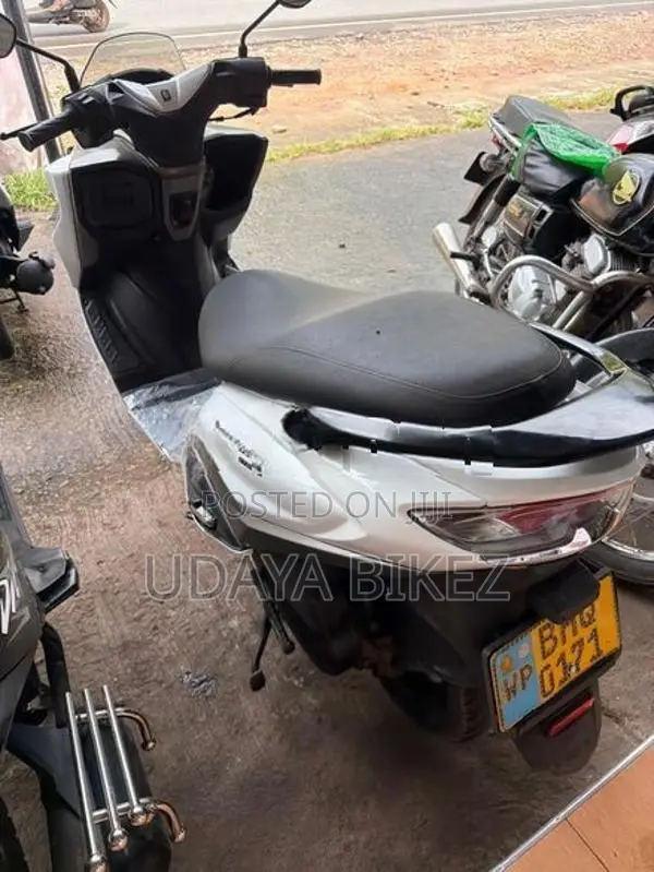 Suzuki Burgman BHQ 2019