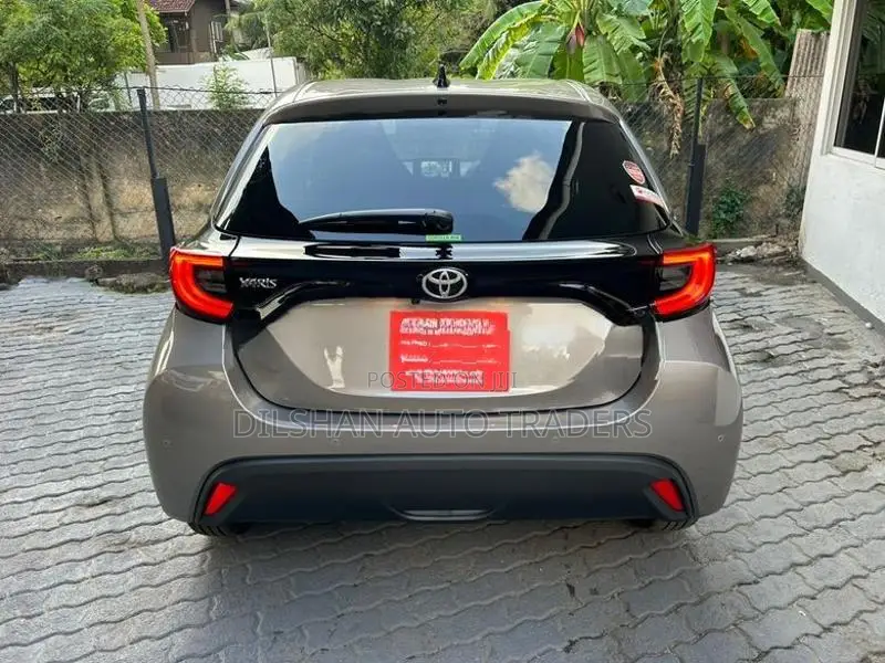 Toyota Yaris G LED 2026