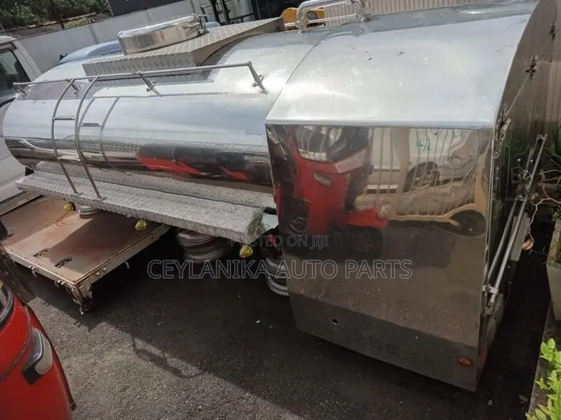 BOWSER TANK STAINLESS STEEL