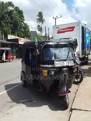 Bajaj RE 2012