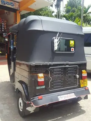 Bajaj RE 2012