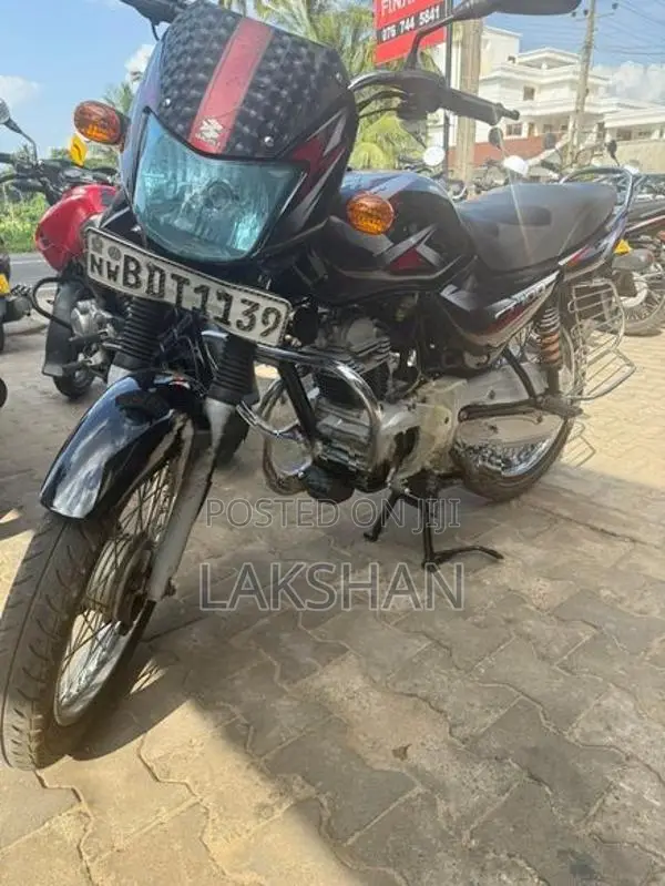 Bajaj CT100 2014