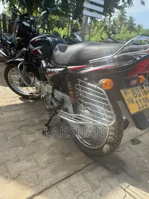 Bajaj CT100 2014