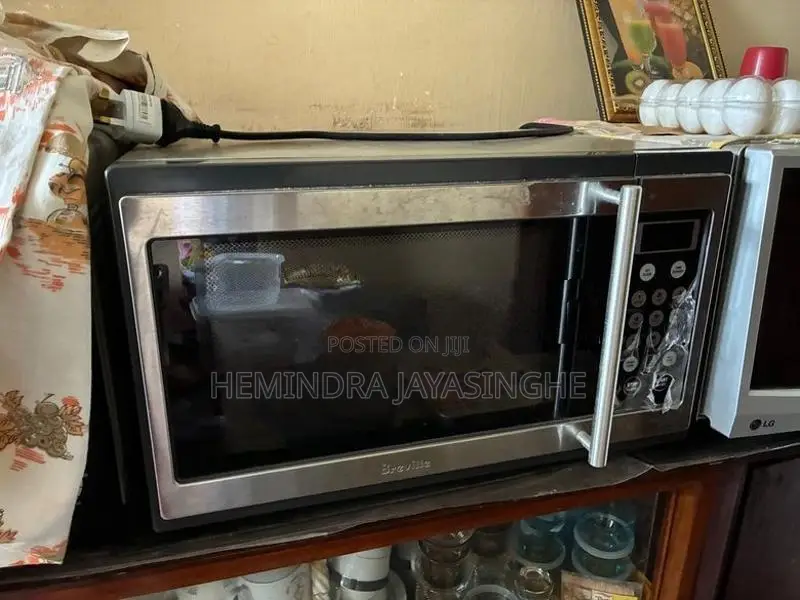 Microwave oven