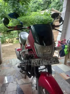 Bajaj Platina 100 2026