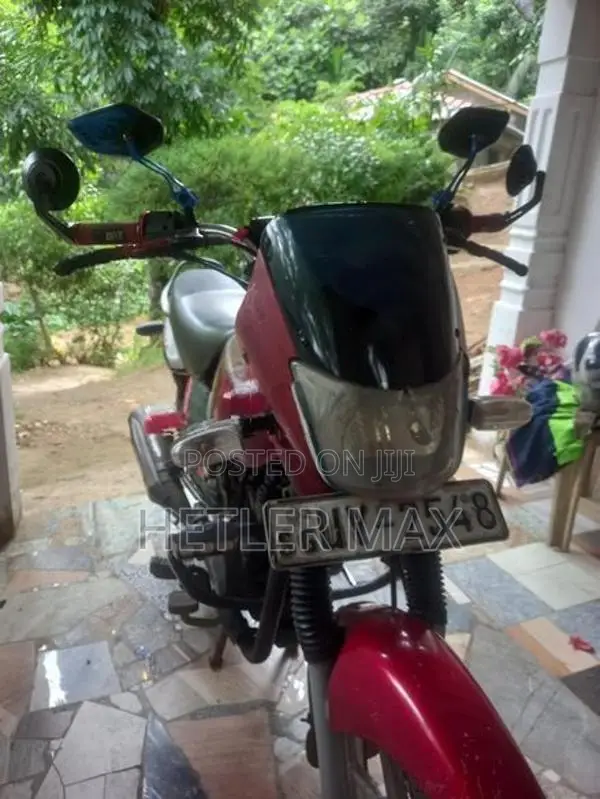 Bajaj Platina 100 2026