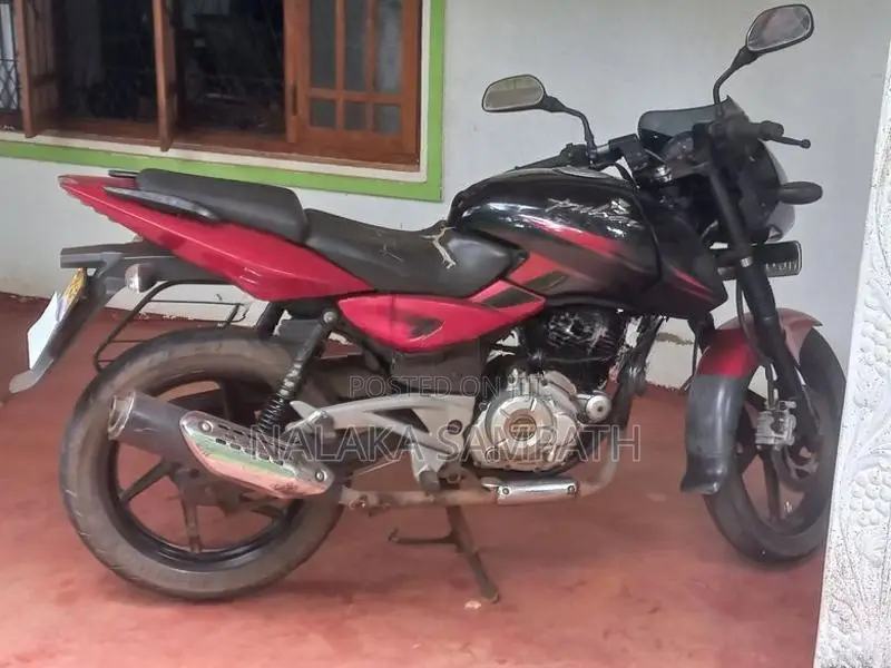 Bajaj Pulsar 180 2016