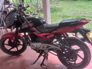 Bajaj Pulsar 180 2016