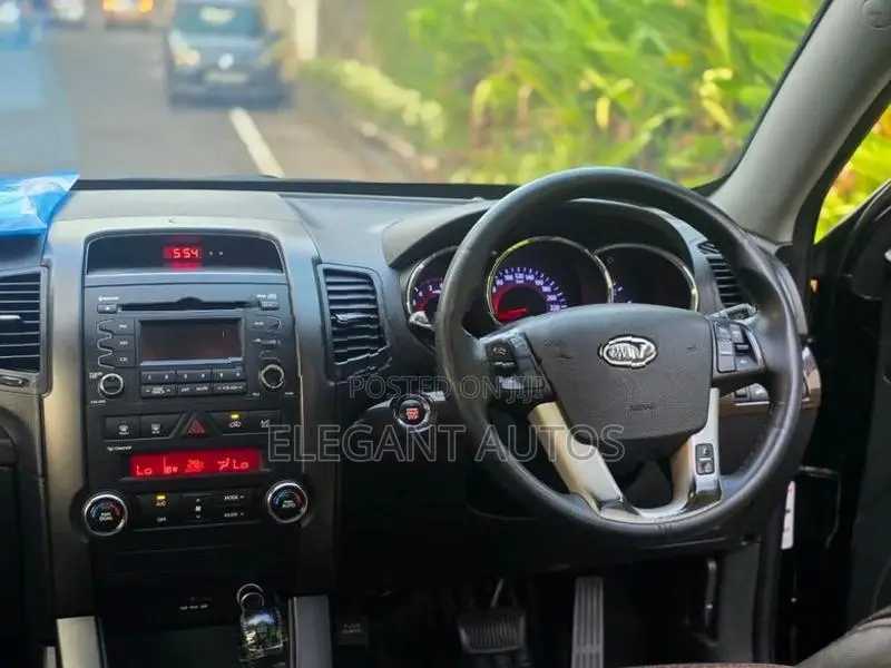 Kia Sorento 1-12 Options 2012