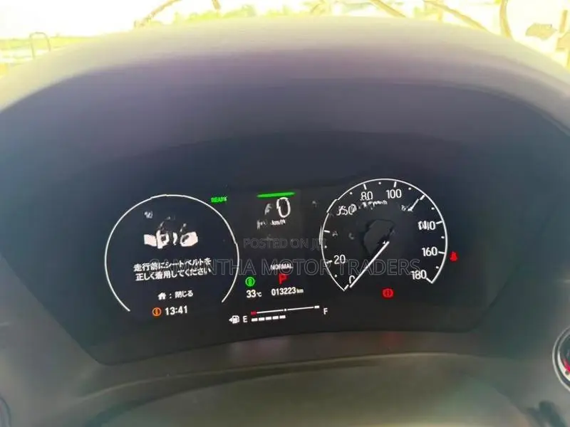 Honda Vezel Z Play Moonroof 2024