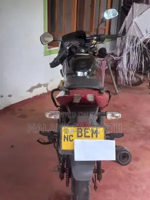 Bajaj Pulsar 180 2016