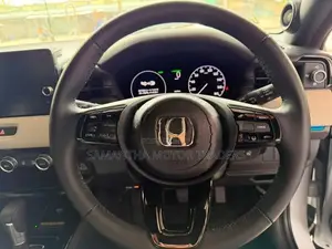 Honda Vezel Z Play Moonroof 2024