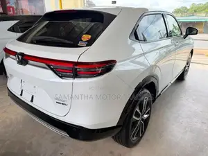Honda Vezel Z Premium sounds 2026