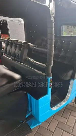 Bajaj RE 2 Stroke 2005