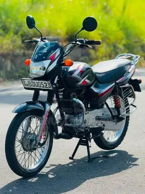 Bajaj CT100 2016