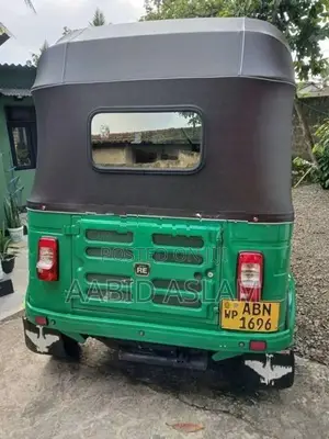 Bajaj RE 4 Stroke 2016