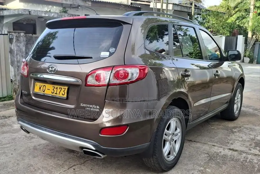 Hyundai Santa Fe 7 seater 2011