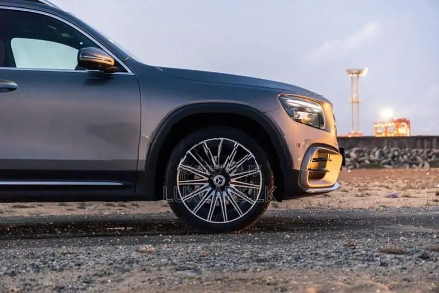 Mercedes Benz GLB 180 Urban Stars AMG 2025