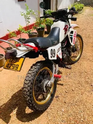 Yamaha DT 1988